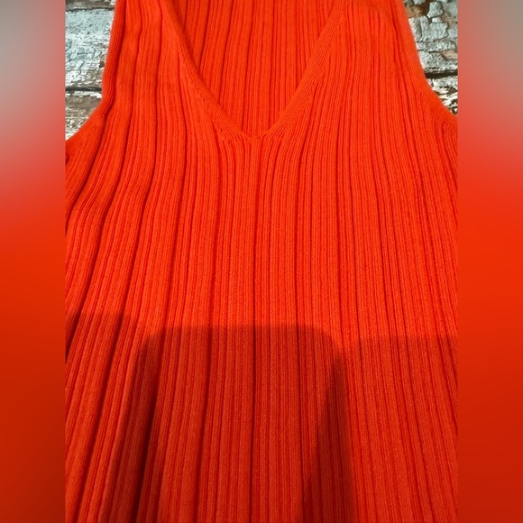Vibrant Red Orange Sleeveless Ribbed Top - Picture 3 of 4